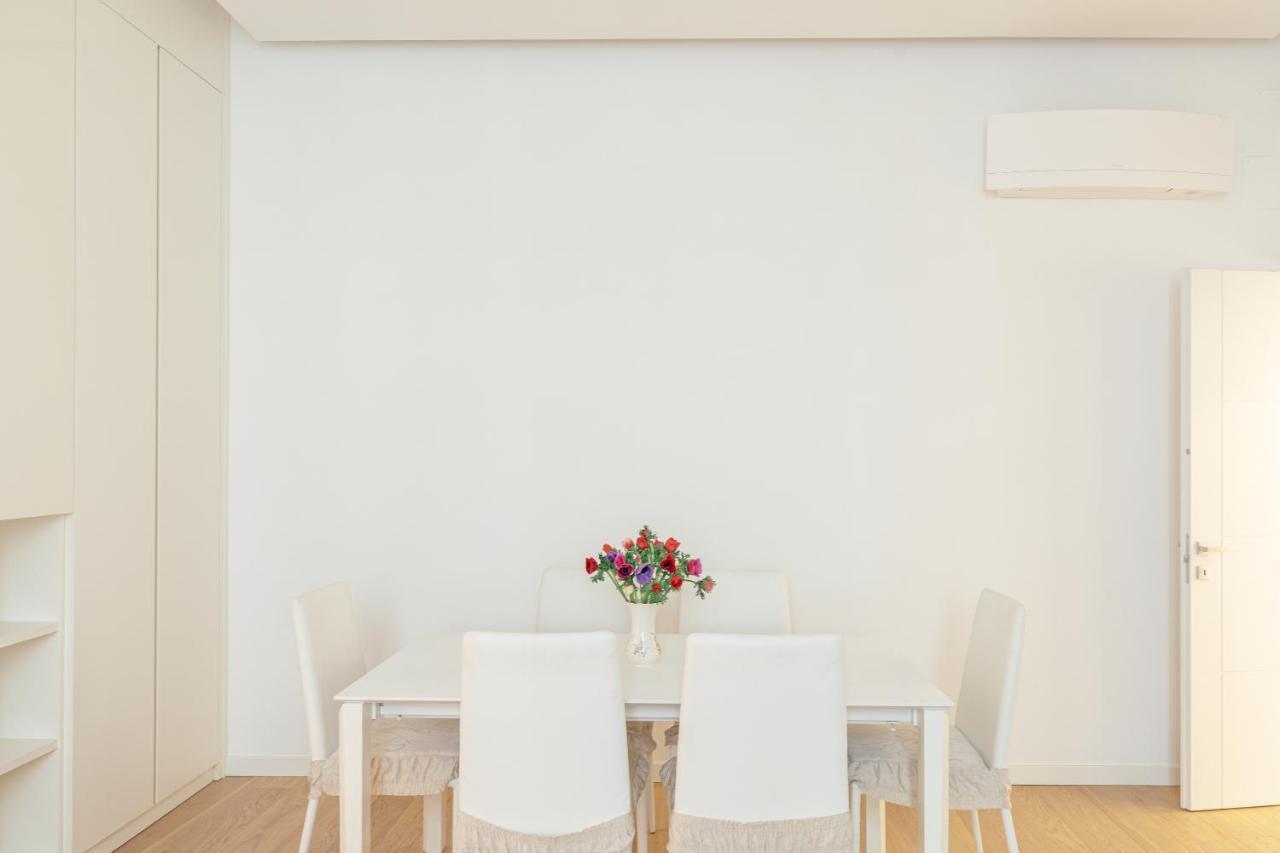 Tritone Minimal Apartment Rome Exterior photo