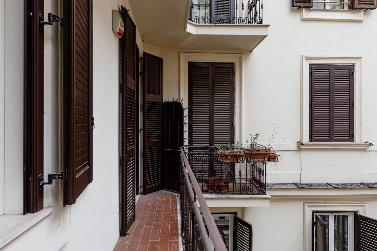 Tritone Minimal Apartment Rome Exterior photo